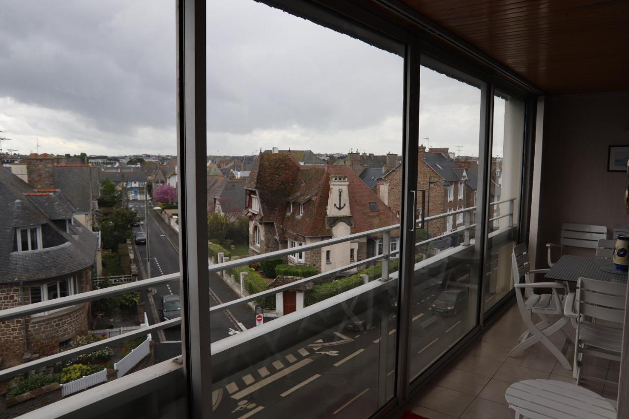 Le Courtois Apartment Saint-Malo Exterior photo