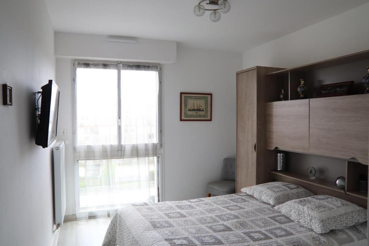 Le Courtois Apartment Saint-Malo Exterior photo